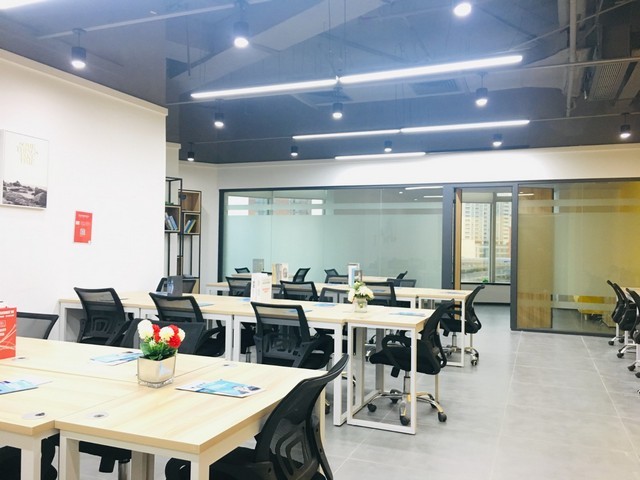 广东硅胶包五金吸盘经销商